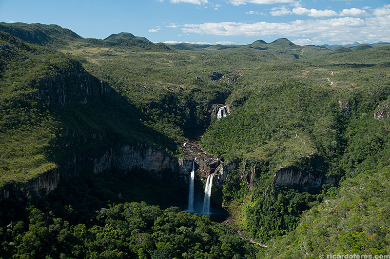 Saltos do Rio Preto vistos da Janela do Abismo